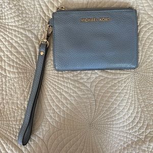 Micheal kors wristlet